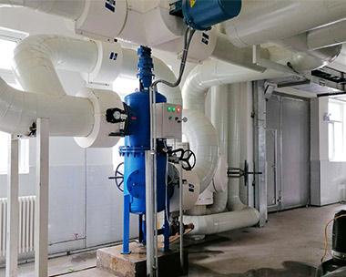Cooling water treatment customer site in the cogeneration industry