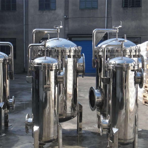 Stainless steel large-flux water filter for condensate