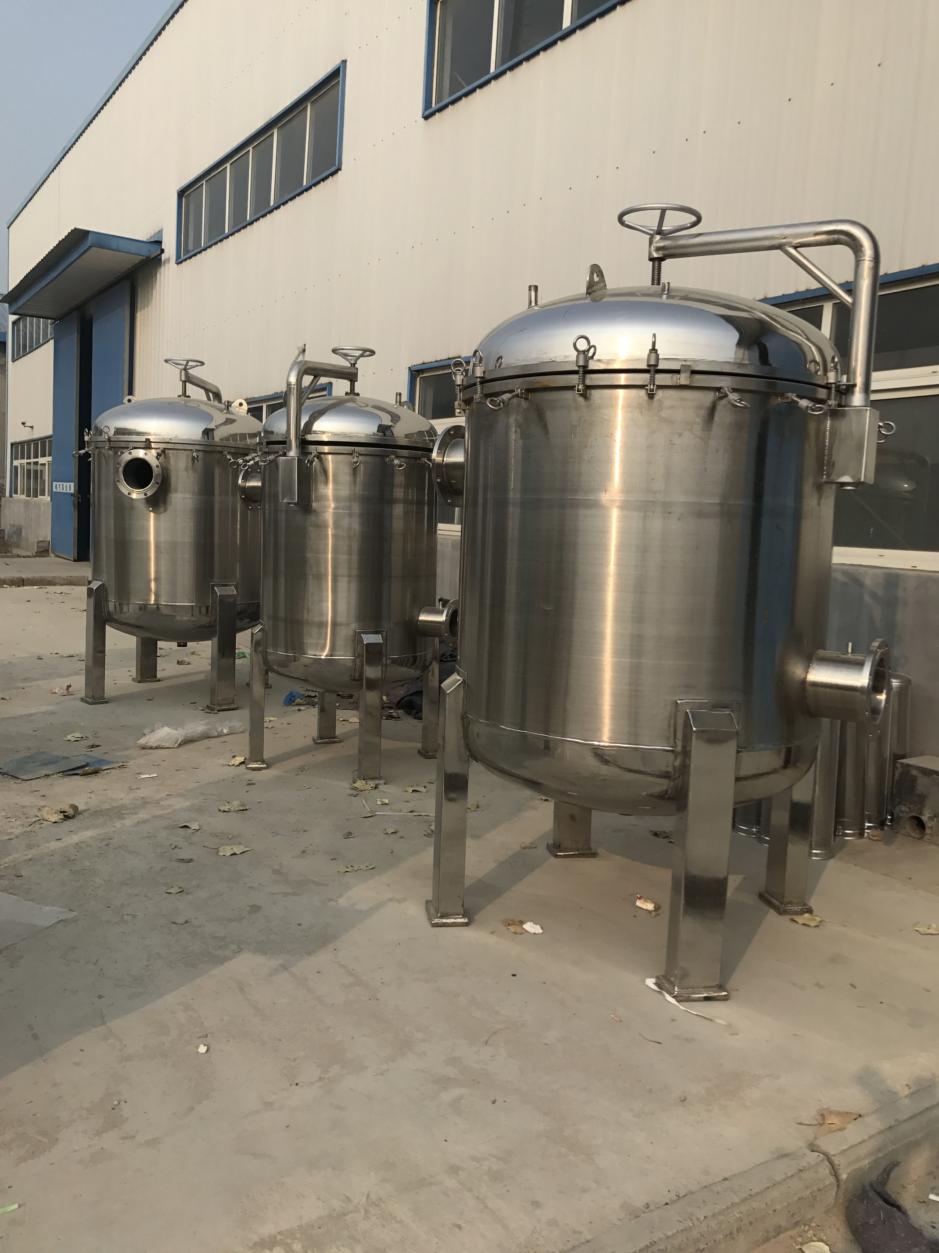 Stainless steel bag filter for industrial wastewater